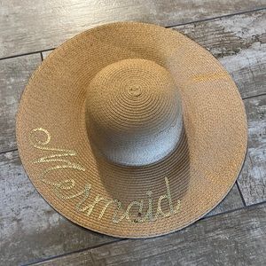 Francesca’s mermaid hat NWT